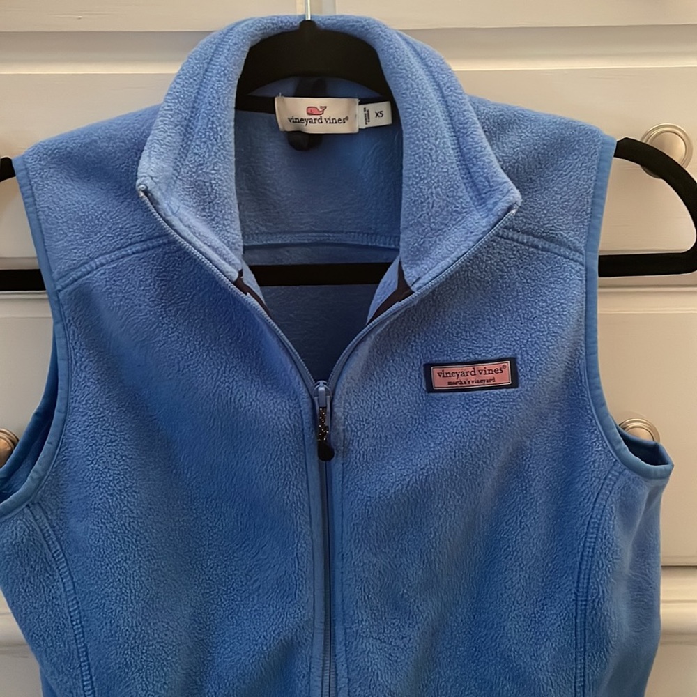 Vineyard Vines fleece vest - Picture 3 of 4